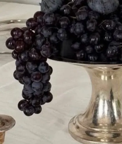 Uvas en base de plata